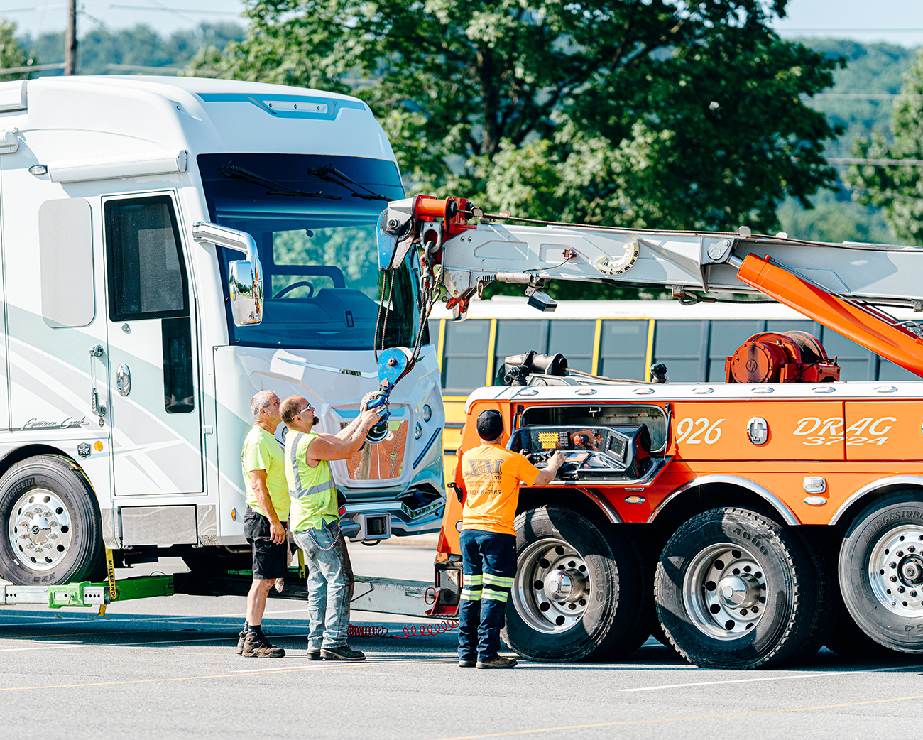 Heavy Duty Towing Heavy Duty Towing